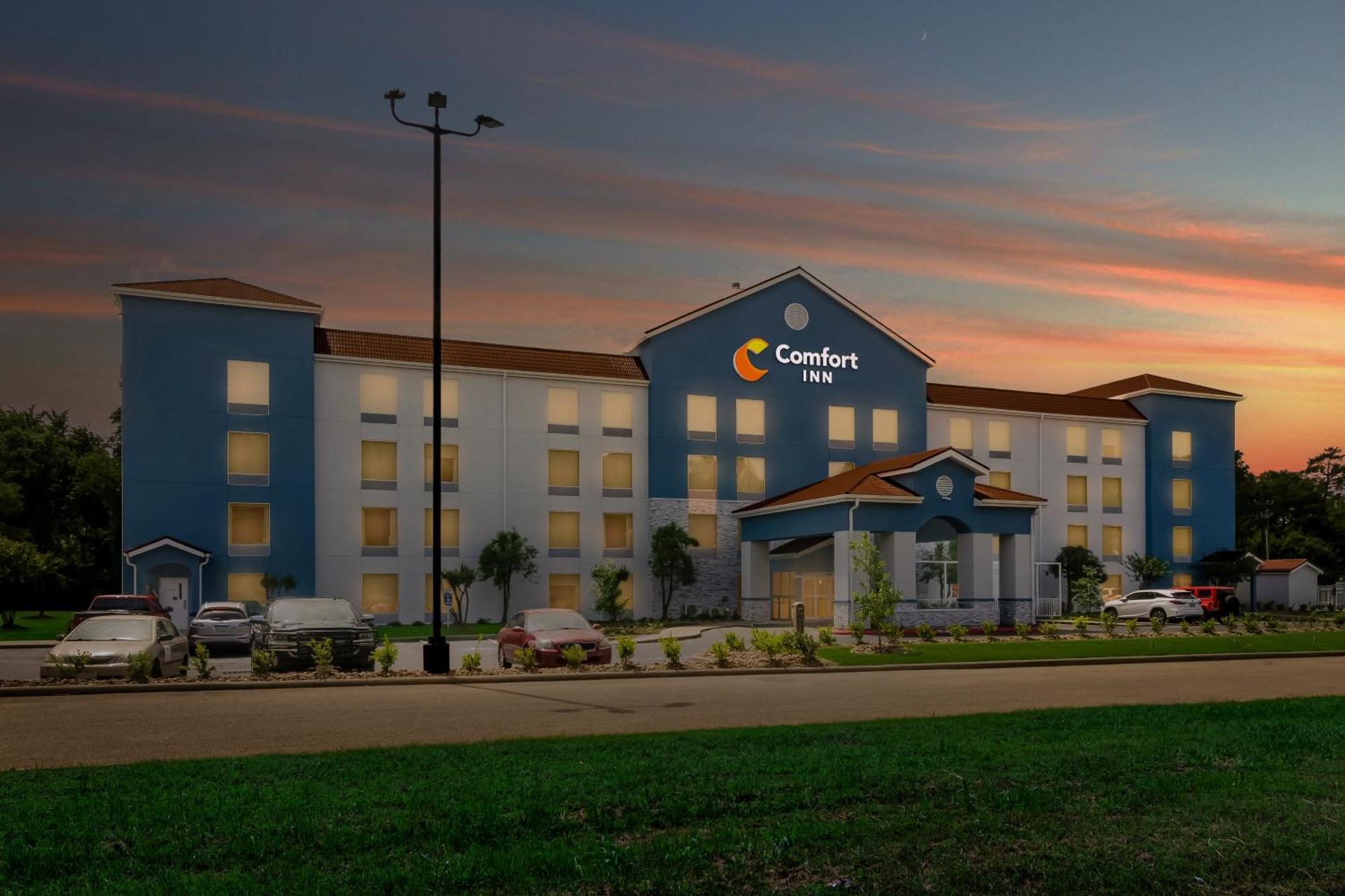 Comfort Inn Conroe Exterior photo